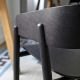 Détail finitions chaise contemporaine MAVA Punt