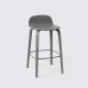 Chaise de bar bois teinté gris foncé assise 65cm VISU Muuto