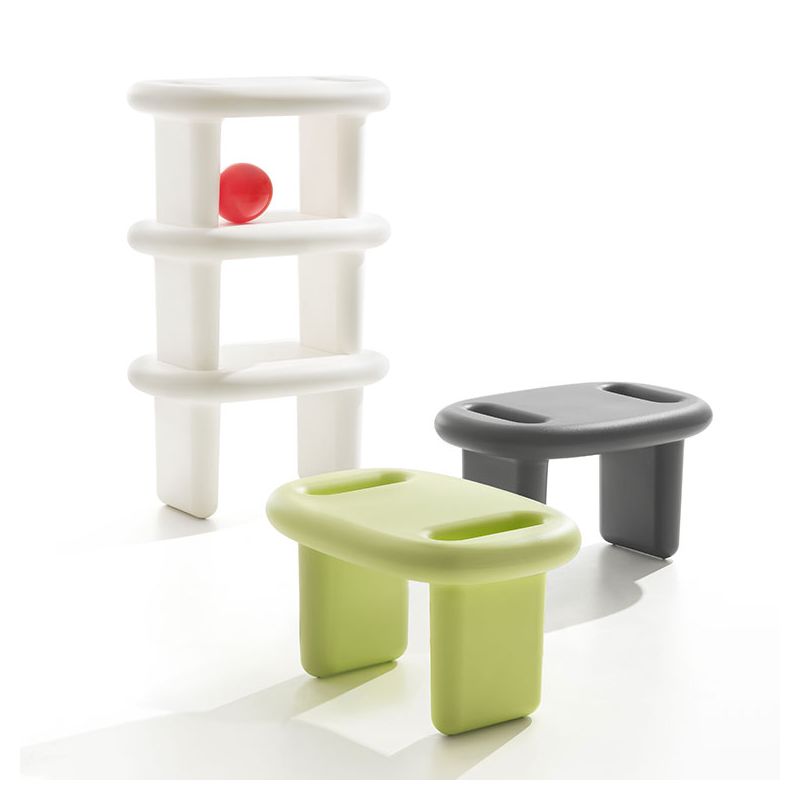 Tabourets SNOOP B-Line, utilisés en étagère