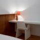 Lampe de table design AIR LZF, finition cerisier naturel
