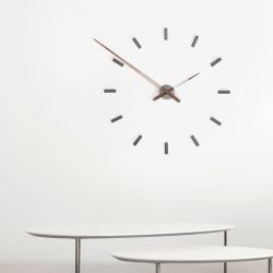Horloge design TACON T Nomon acier graphite, 12 repères