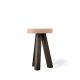 Tabouret chêne massif teinté gris foncé FLAK Punt, assise rose