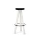 Tabouret de bar chêne massif laqué blanc FLAK Punt, assise noire