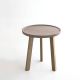 Table d'appoint sable BREDA Punt, pieds chêne massif teinté gris Sienne