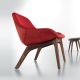 Chauffeuse noyer MORPH LOUNGE Zeitraum, assise tissu rouge et nubuck cerise