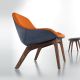 Chauffeuse noyer MORPH LOUNGE Zeitraum, assise tissu orange et nubuck denim