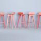 Tabouret de bar design MORPH BAR Zeitraum, chêne massif teinté rose, modèle rembourré