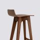 Tabouret de bar design MORPH BAR Zeitraum en noyer américain massif