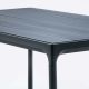 Détail plateau aluminium de la table 160x90 FOUR Houe noire