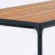 Détail plateau bambou de la table haute 160 x 90 en bambou & aluminium noir FOUR Houe 