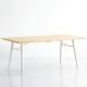 Table design rectangulaire 205 cm ALLEY Woud, plateau chêne naturel, pieds chêne laqué blanc