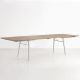 Table design rectangulaire 240 cm à rallonges ALLEY Woud, plateau chêne naturel, pieds chêne laqué blanc