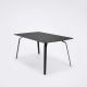 Table rectangulaire 168 x 95 cm FLOAT Houe en métal noir & linoléum noir