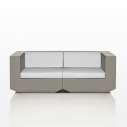 Canapé de jardin modulable 2 places VELA Vondom, coloris taupe, coussins blancs