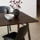 Table bois rectangulaire ALLEY Woud, plateau chêne fumé et pieds en chêne laqué noir