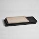 Étagères en chêne teinté noir et petite étagère en chêne blanchi amovibles de l'étagère design TRAY Woud