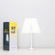 Lampe de table YOY Innermost et son élégant emballage