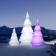 Sapin design lumineux FOREST Vondom hauteur 1,5 m LEDs RVB rose, avec sapins lumière blanche hauteurs 1 et 2 m 