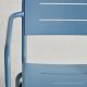 Détail dossier et accoudoir du fauteuil de jardin aluminium bleu RAY Woud