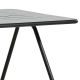 Détail plateau aluminium et piétement de la table de jardin noir charbon 220 cm RAY Woud