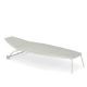 Bain de soleil inclinable blanc VERA Emu avec matelas blanc