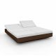 Daybed chassis bronze, dossiers inclinables Crevin blanc VELA Vondom