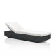 Bain de soleil VELA Vondom, chassis anthracite et matelas Nautical blanc