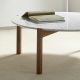 Table basse noyer massif LOTTA Kendo, plateau marbre blanc