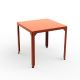 Table carrée outdoor HEGOA Matière Grise, coloris pêche