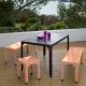 Table rectangulaire 121 x 79 cm noire et bancs orange givrée HEGOA Matière Grise