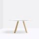 Table ARKI carrée pieds chêne Pedrali, coloris blanc 139 x 139 cm