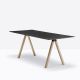 Table ARKI DESK pieds chêne Pedrali, coloris Fénix noir 199 x 79 cm