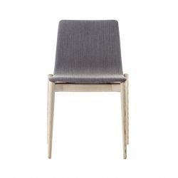 Chaise MALMÖ 391, frêne blanchi, tissu gris clair Pedrali