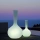 Vases XXL lumineux hauteurs 65 cm et 100 cm FLASK CHEMISTUBE Vondom