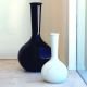 Vases XXL noir 100 cm et blanc 65 cm brillants FLASK CHEMISTUBE Vondom