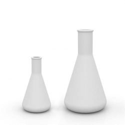 Vases hauteurs 65 cm et 100 cm ERLENMEYER CHEMISTUBE Vondom